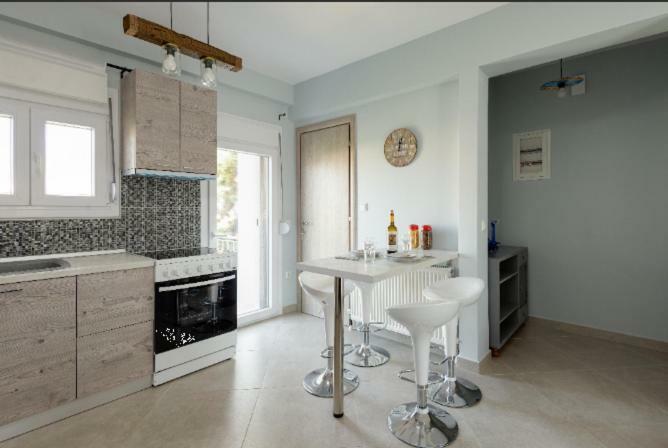 Bright Spacious Two-Bedroom Apartment Tessalónica Exterior foto
